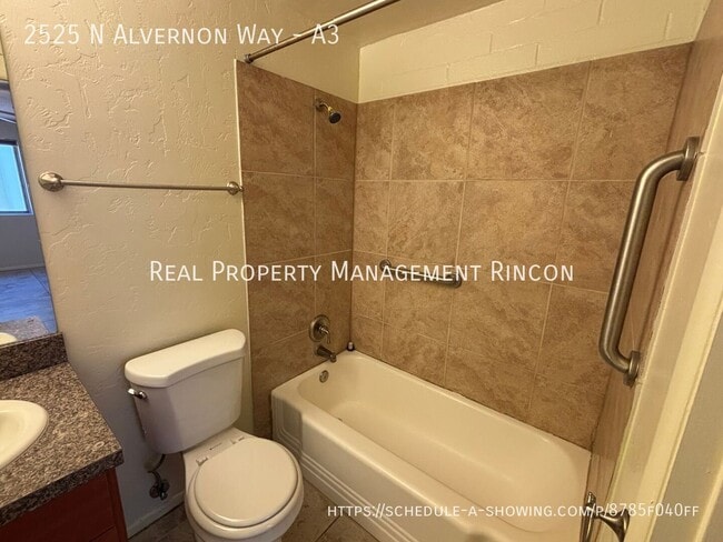 Building Photo - 2525 N Alvernon Way