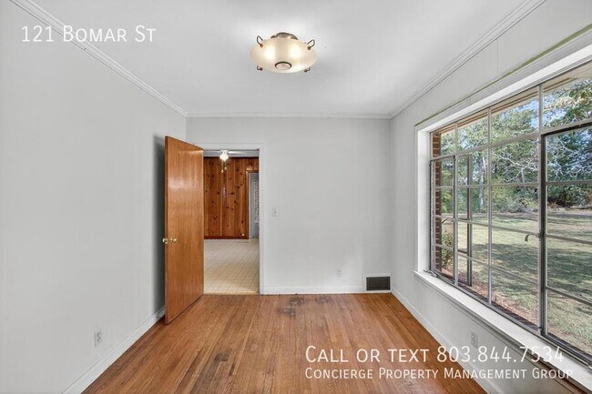 Building Photo - 121 Bomar St