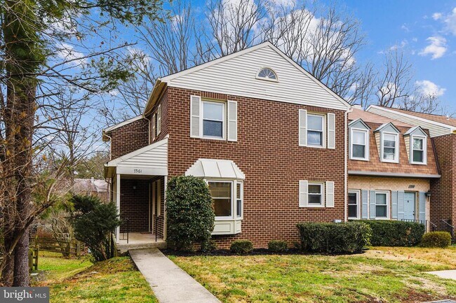 Building Photo - 7561 Heatherton Ln