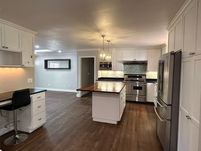 Building Photo - Charming Santa Clara Home – Prime Location...