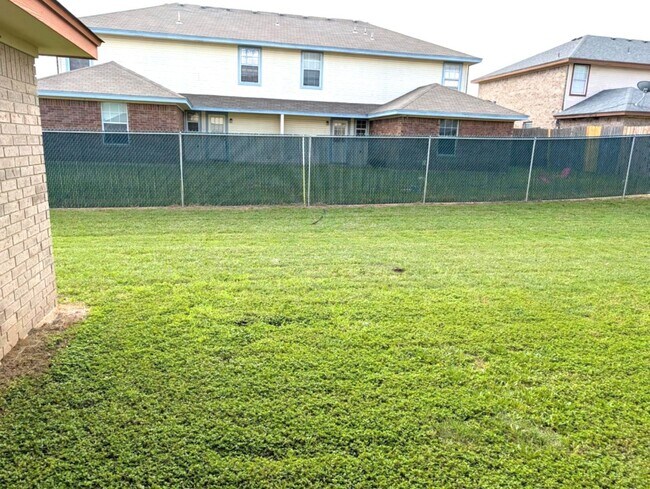 Building Photo - 4302 Jeff Scott Dr
