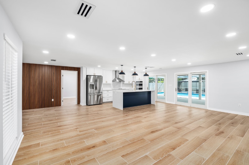 Building Photo - 2306 S San Jose Cir