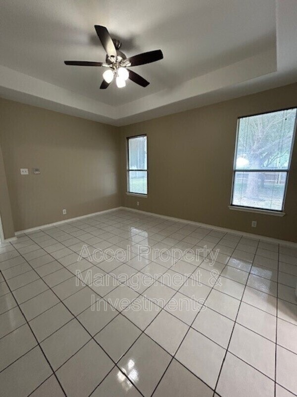 Building Photo - 4510 Santa Inez St