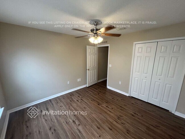 Building Photo - 6012 Sunset Vista Dr