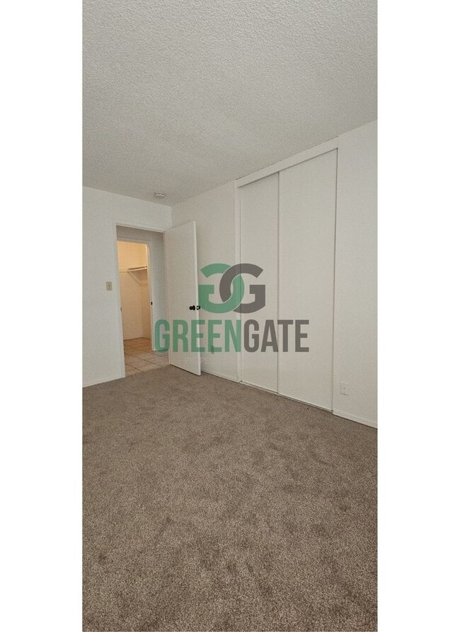 Building Photo - 3 BEDROOM 2 BATH HOME MOVE IN READY IN North MODESTO!