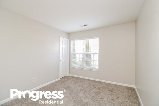 Building Photo - 1930 Hanna Trce