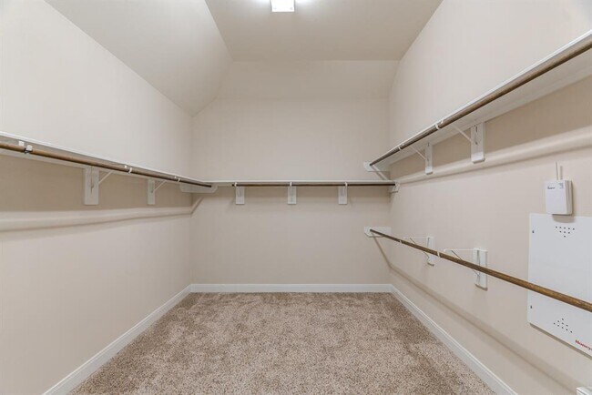 Building Photo - 34 Danby Place