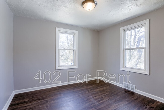 Building Photo - 3220 N 40th St