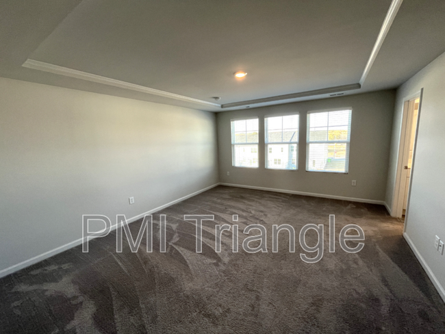Building Photo - 5049 Tura St