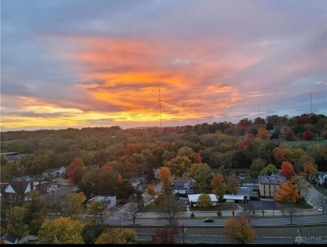 Building Photo - 2230 S Patterson Blvd