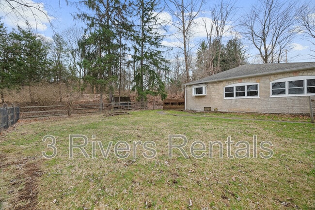 Building Photo - 600 Camp Meeting Rd