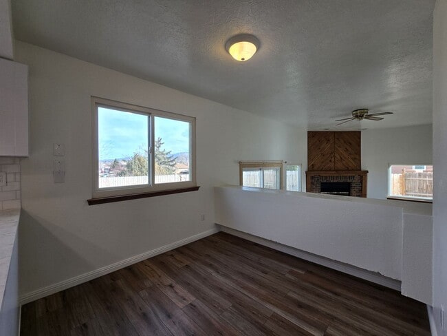 Building Photo - 2984 Corte Ojo De Agua