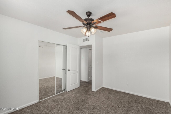 Building Photo - 3418 S Oak St