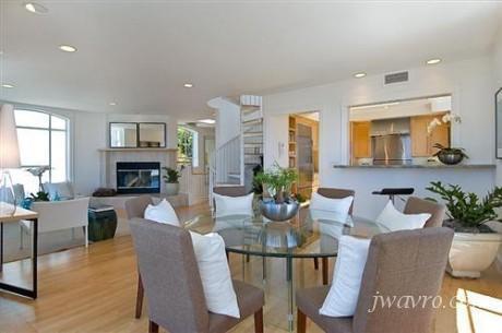 Building Photo - 1442 Kearny St