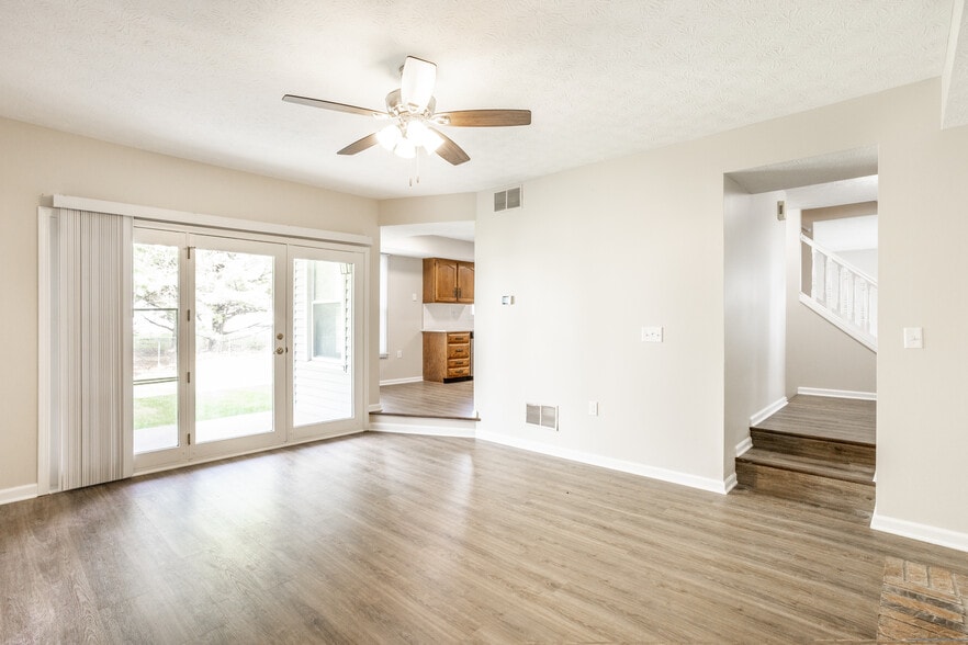 Building Photo - 6130 Bethesda Way