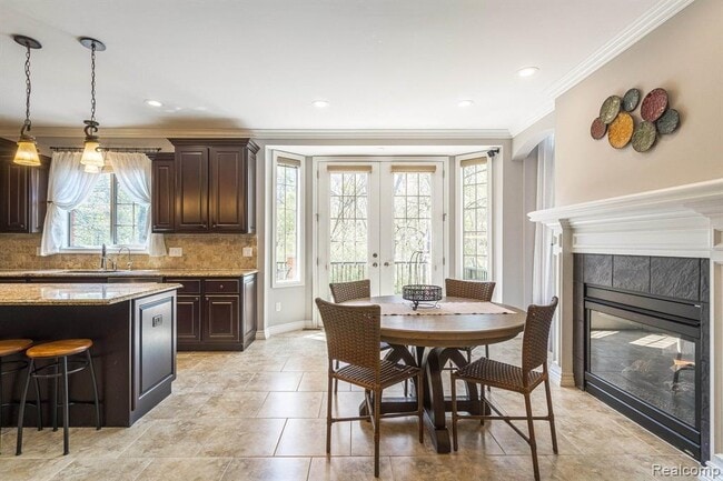 Building Photo - 4906 Stonehenge Dr