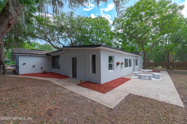 Building Photo - 5262 Tulane Ave