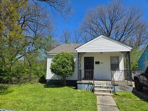 Building Photo - 4 Success Realty is now offering this renovated 4 bedroom 2 bath home. Come and take a look at th...