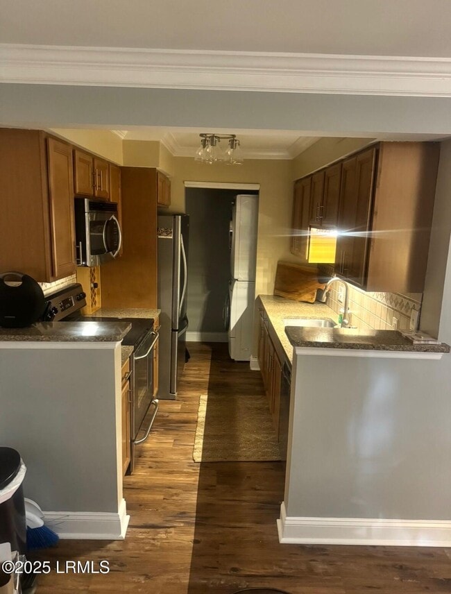 Building Photo - 47 Forest Cove Rd