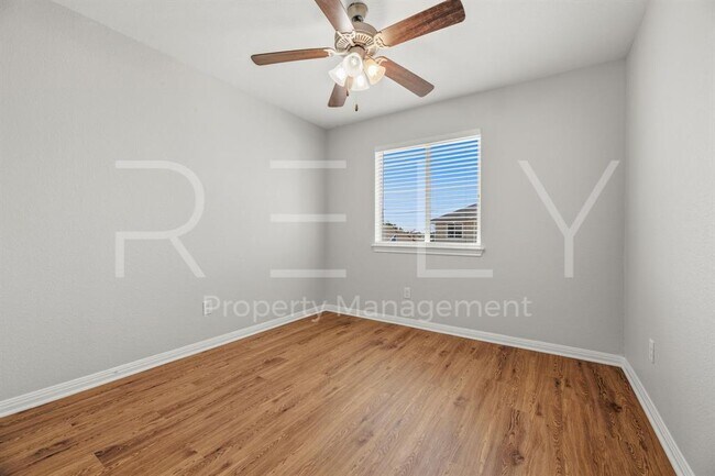 Building Photo - 412 Carl Shipp Dr