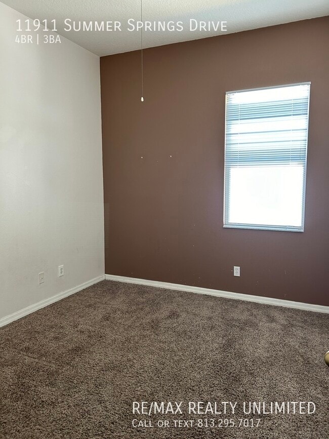 Building Photo - 11911 Summer Springs Dr