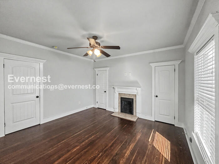 Building Photo - 1845 Vesta Ave