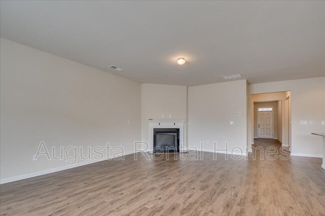 Building Photo - 141 Sims Ct