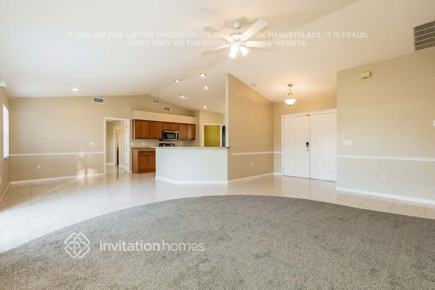 Building Photo - 2125 Golden Meadow Way