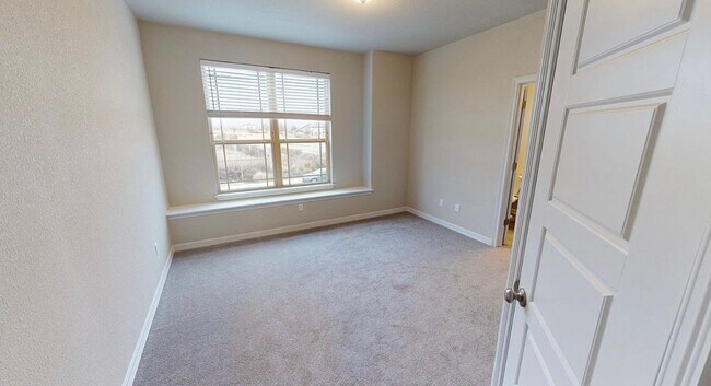 Building Photo - 2313 Dillon Pond Ln