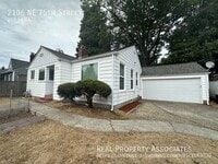 Building Photo - 2106 NE 75th St