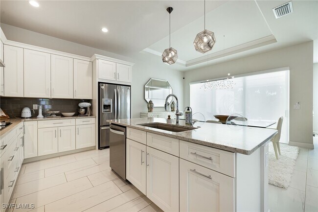 Building Photo - 9020 St Lucia Dr