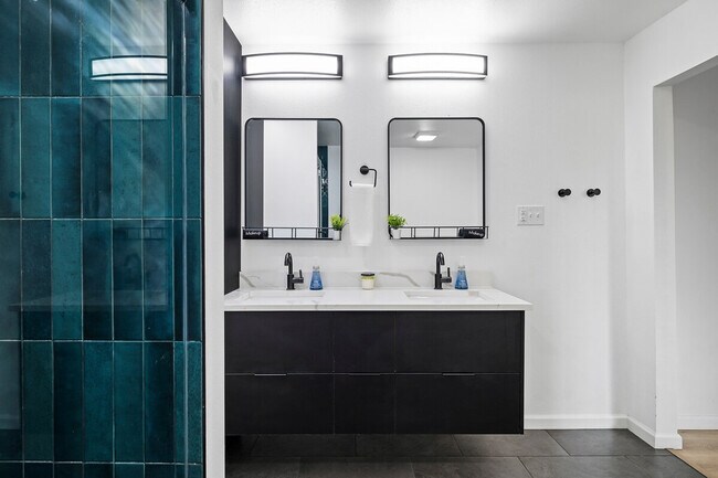 Building Photo - 5105 Galen Ct