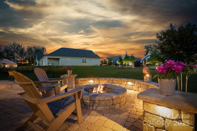 Building Photo - 5058 Antebellum Dr