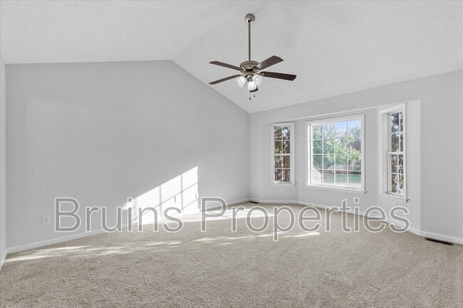 Building Photo - 3011 Butterwood Dr