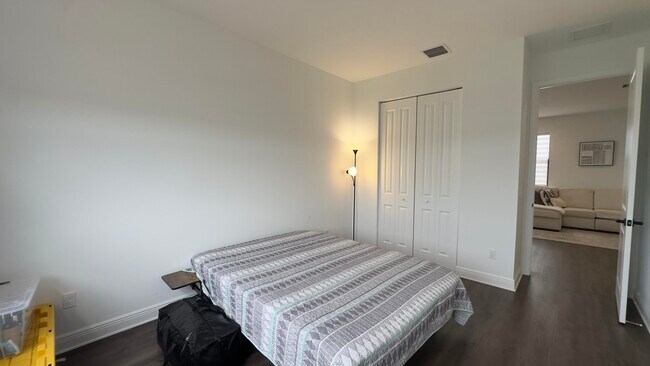 Building Photo - 16408 Sea Turtle Pl