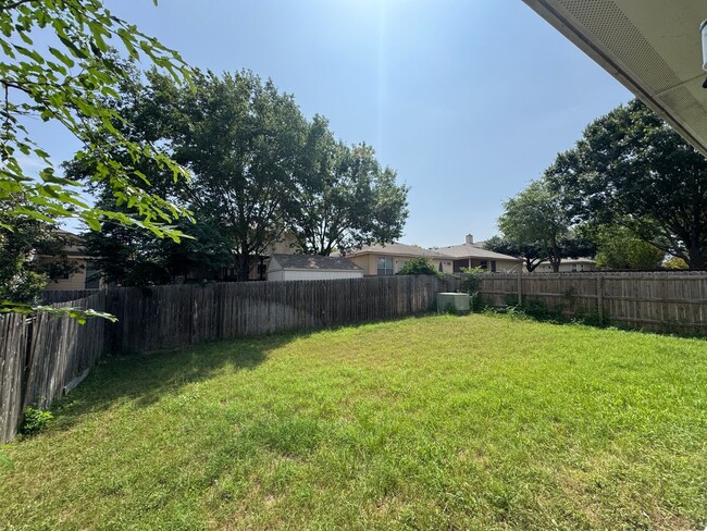Building Photo - 3 Bedroom, 2 Bathroom ~Steubing Ranch