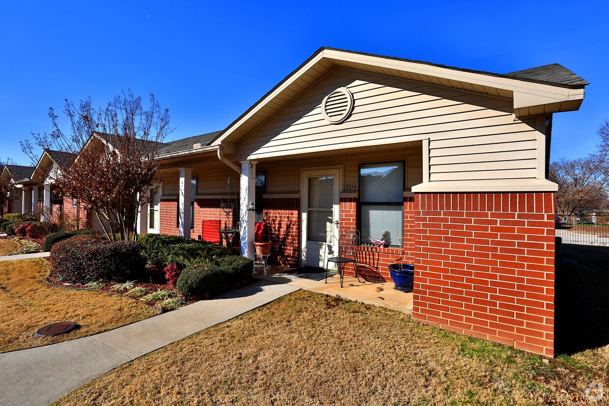Brookstone Cottages Senior Living 62 Norman Ok Apartment