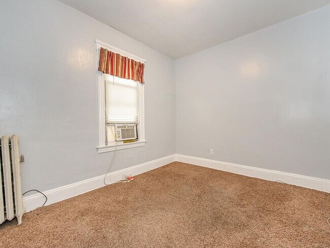 Building Photo - 3-Bed in the Heart of New Brunswick!"