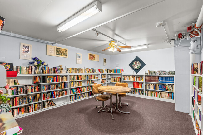 Interior Photo - Northridge Retirement Center