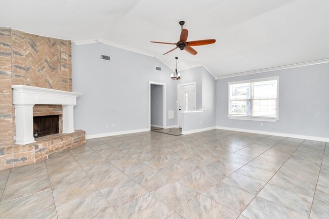 Building Photo - 13406 Splintered Oak Dr