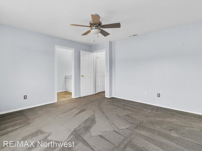 Building Photo - 3 br, 2.5 bath House - 6610 Millstone Ln S...