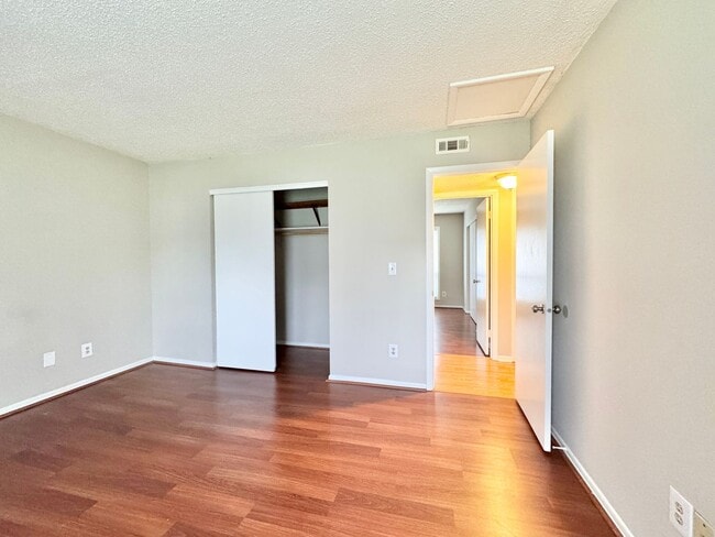 Building Photo - Holden Village Townhome Available - Newly ...