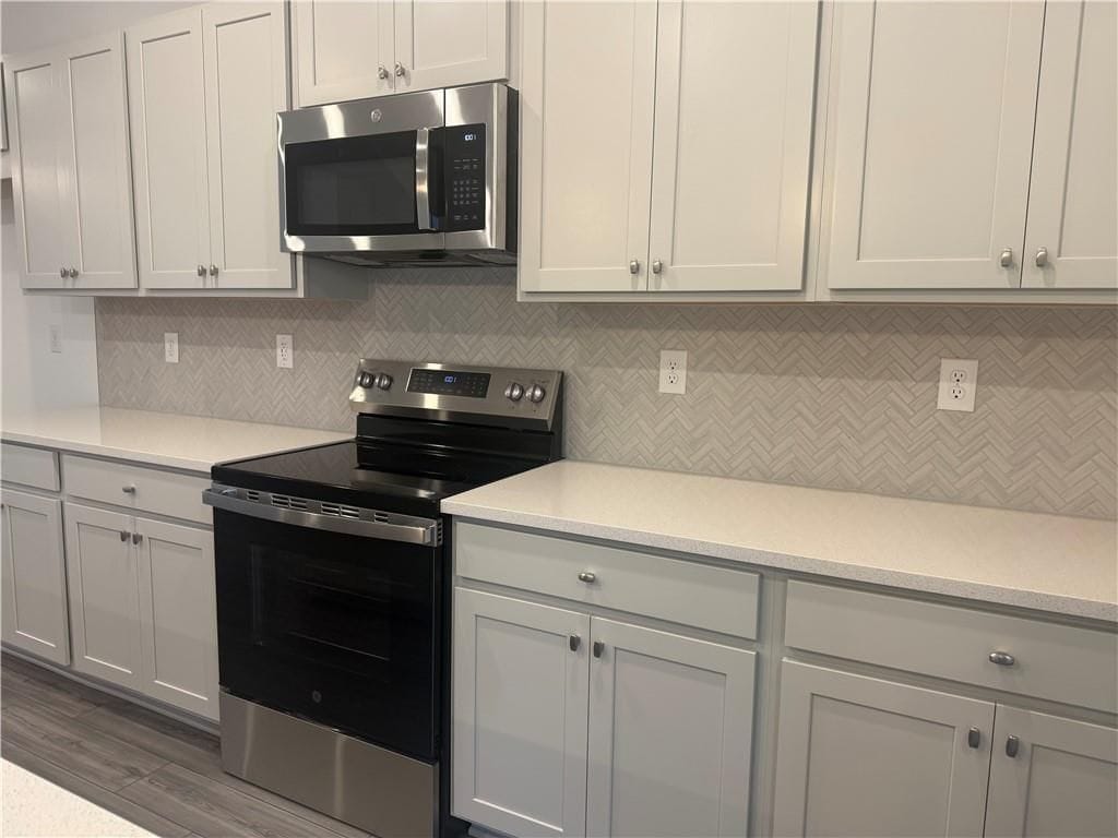 Building Photo - 6204 Kenbrook Dr