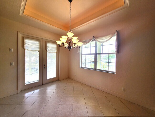 Building Photo - 2123 Davis Blvd