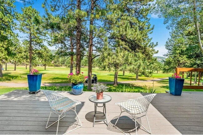 Building Photo - Exquisite Townhome in Hiwan on Golf Course!