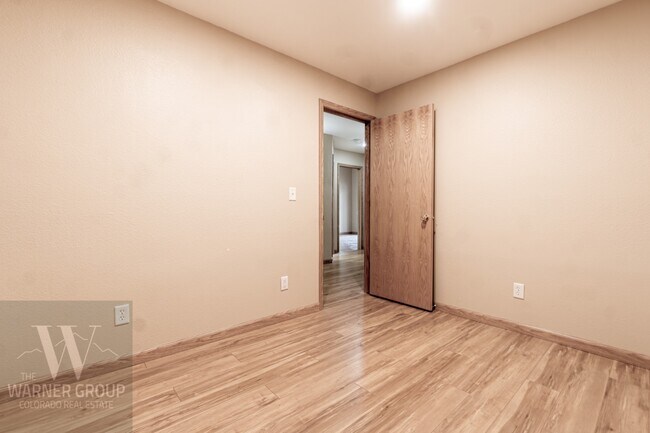 Building Photo - 2652 Thrush Grove