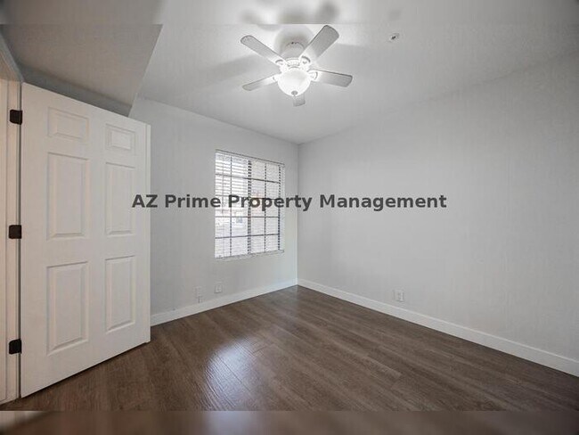 Building Photo - 8625 E Belleview Pl