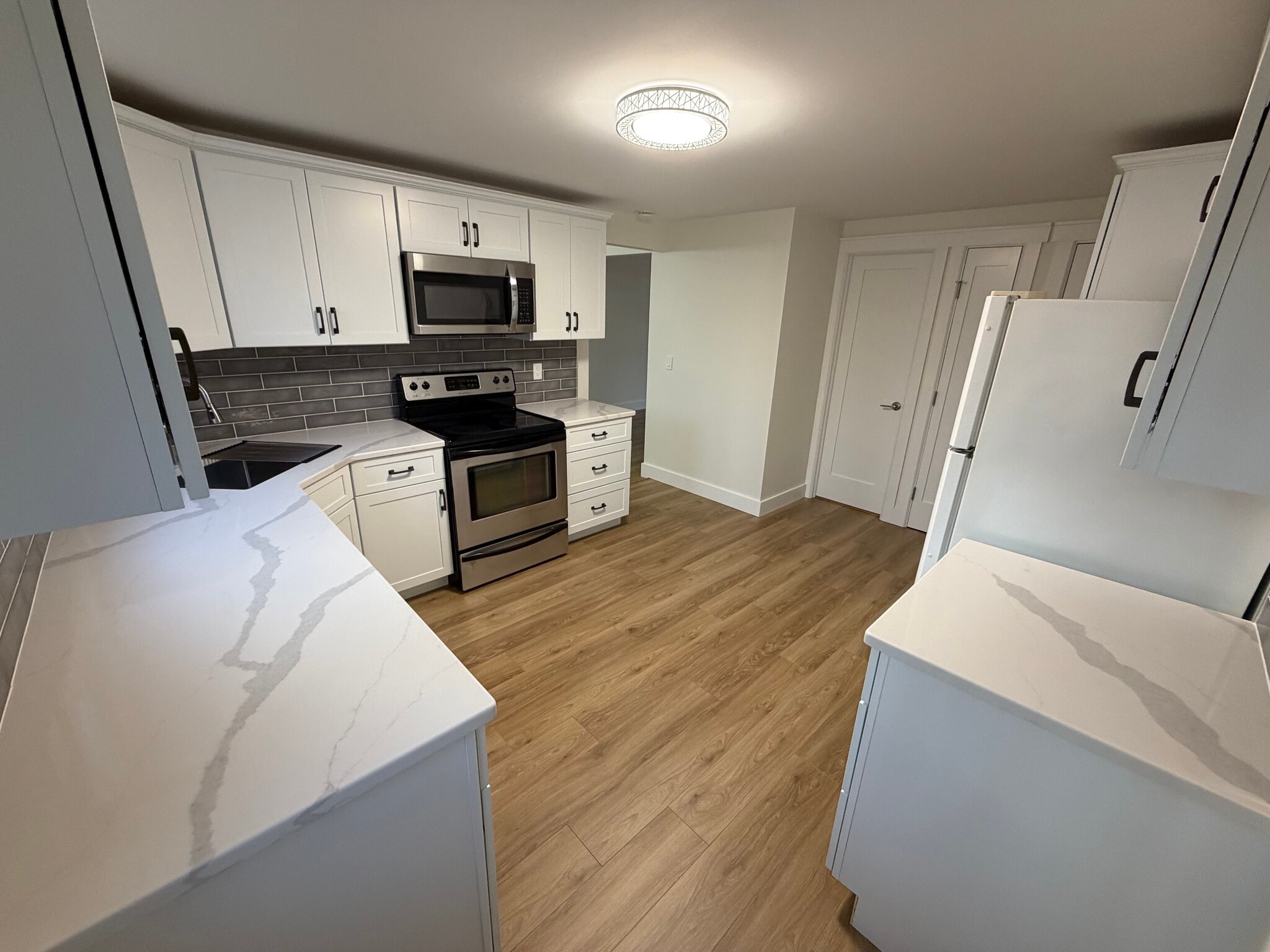 Building Photo - 157 Marine Dr