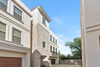 Building Photo - 5226 Kiam St