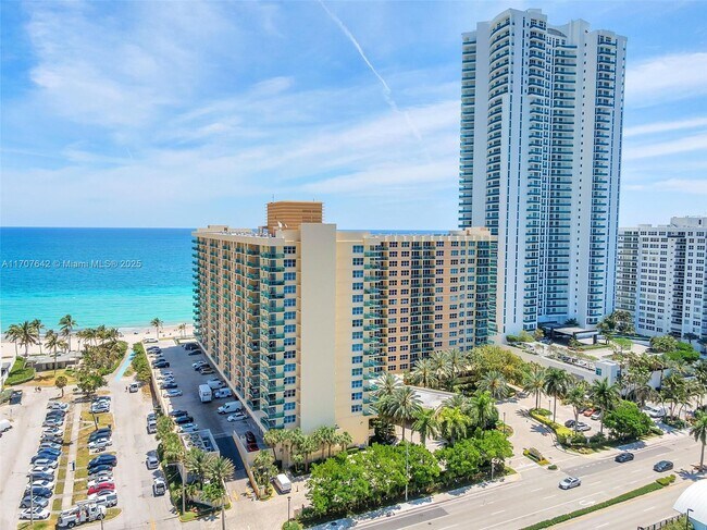 Building Photo - 2501 S Ocean Dr